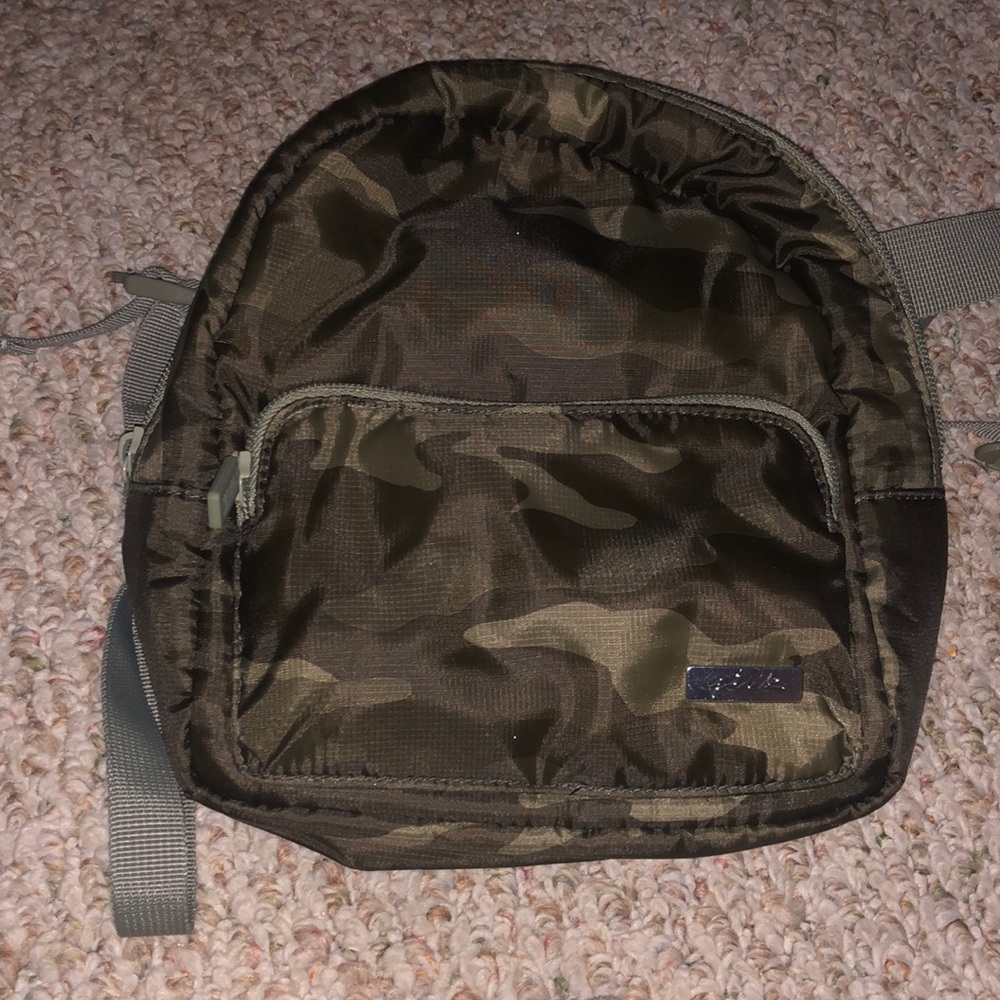 Pink VS mini camo backpack